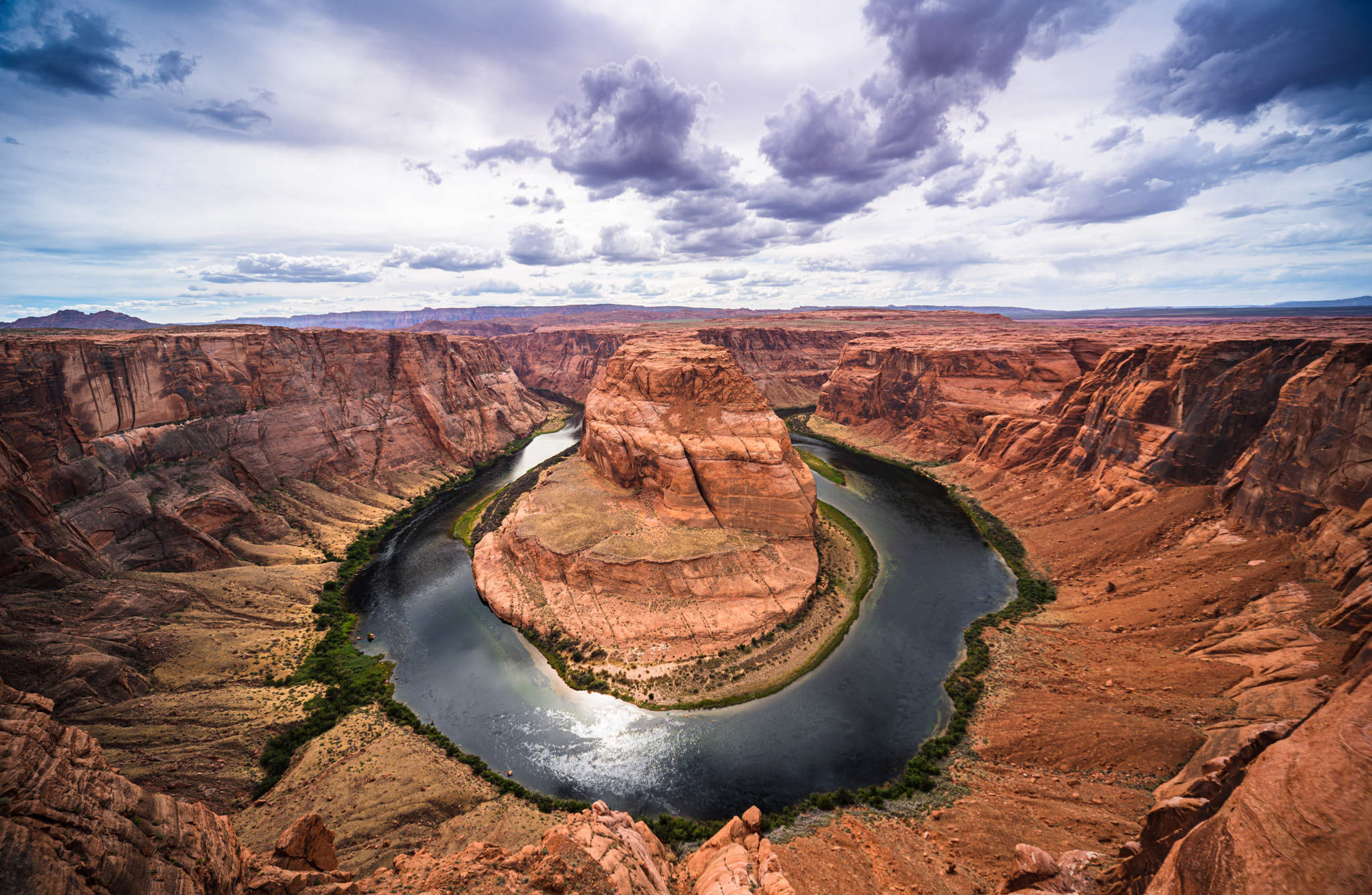horseshoe bend by colorado river