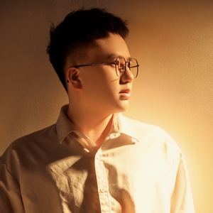 5零2 摄影师