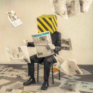 纯黑的林桑 摄影师