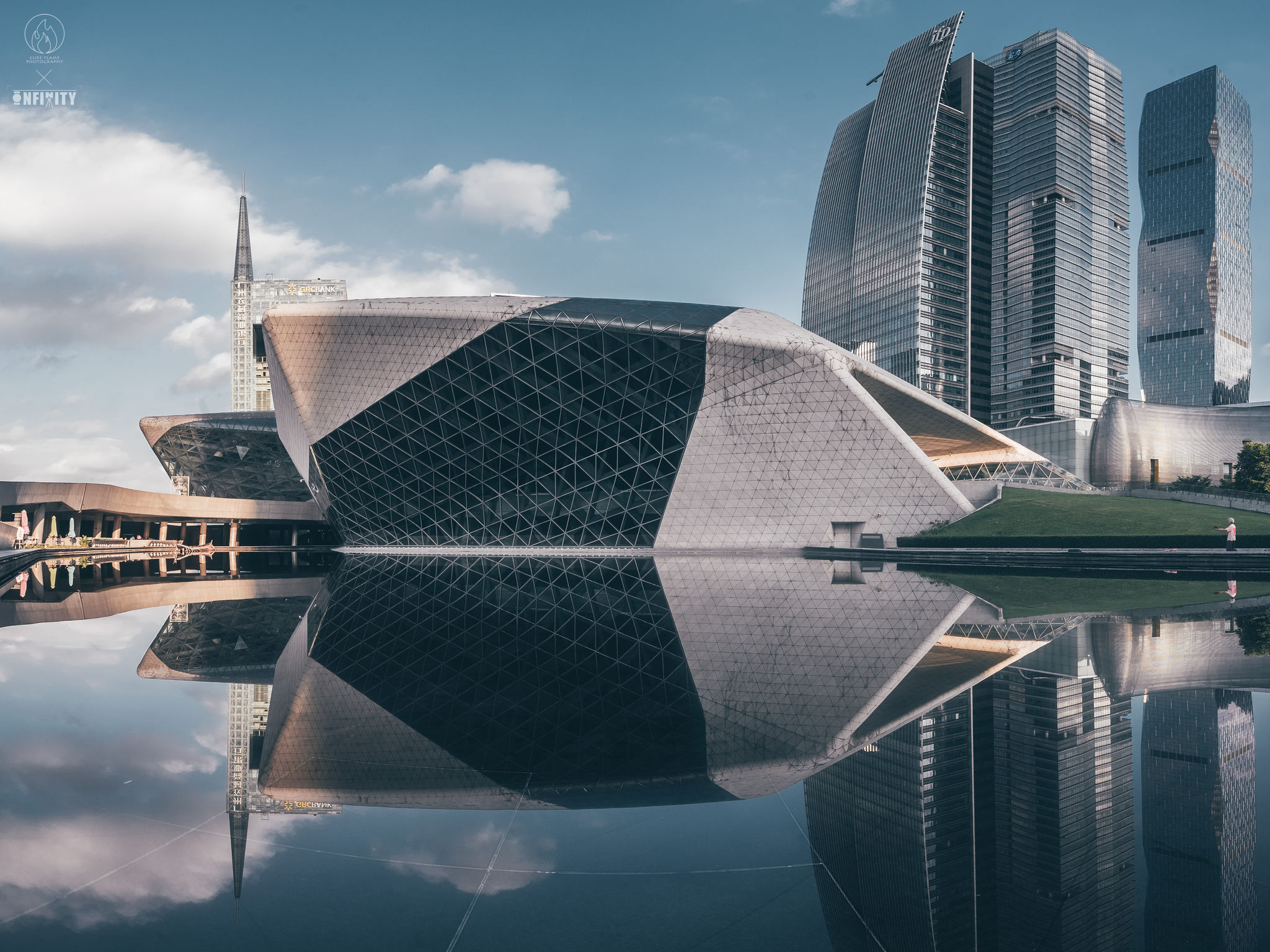 爱五羊之城广州,爱它的包融与现代