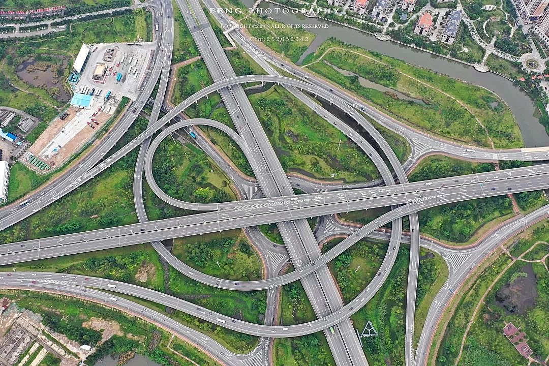 me/xuehaifeng▲ 金湾互通立交位于金湾区红旗镇湖心路口处,连接省道