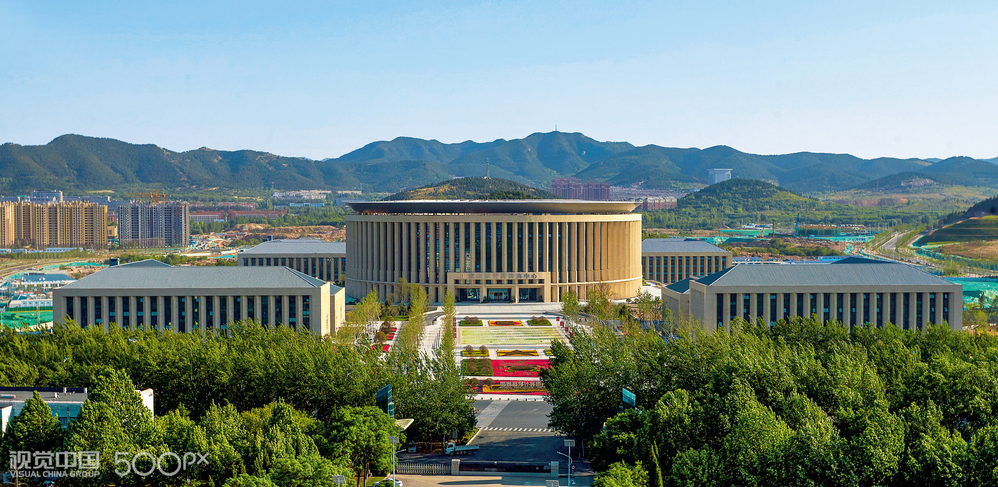 国家超算济南中心项目,是国家布局的六大超算中心之一,是济南超算中心