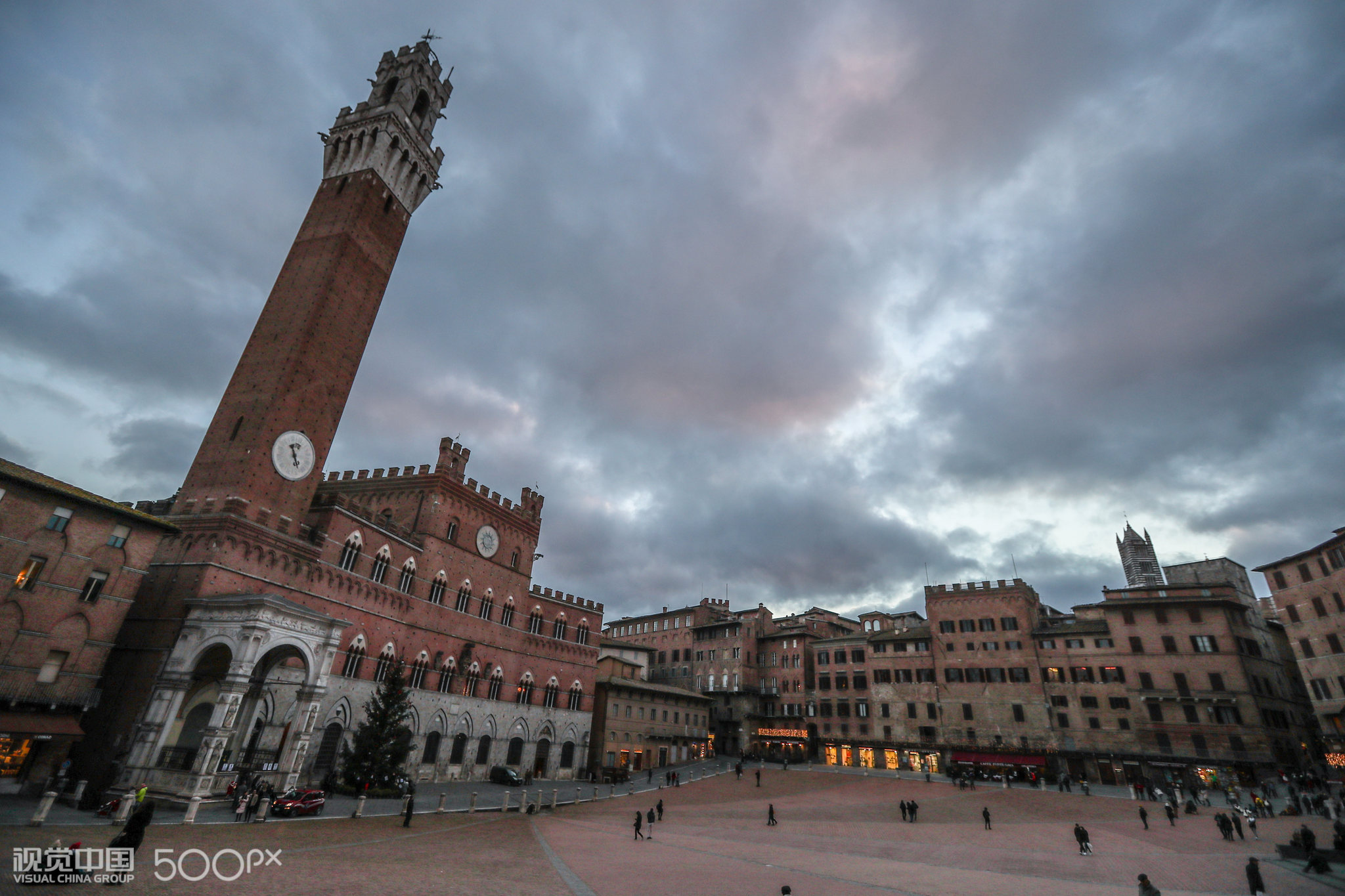 西耶那贝壳广场