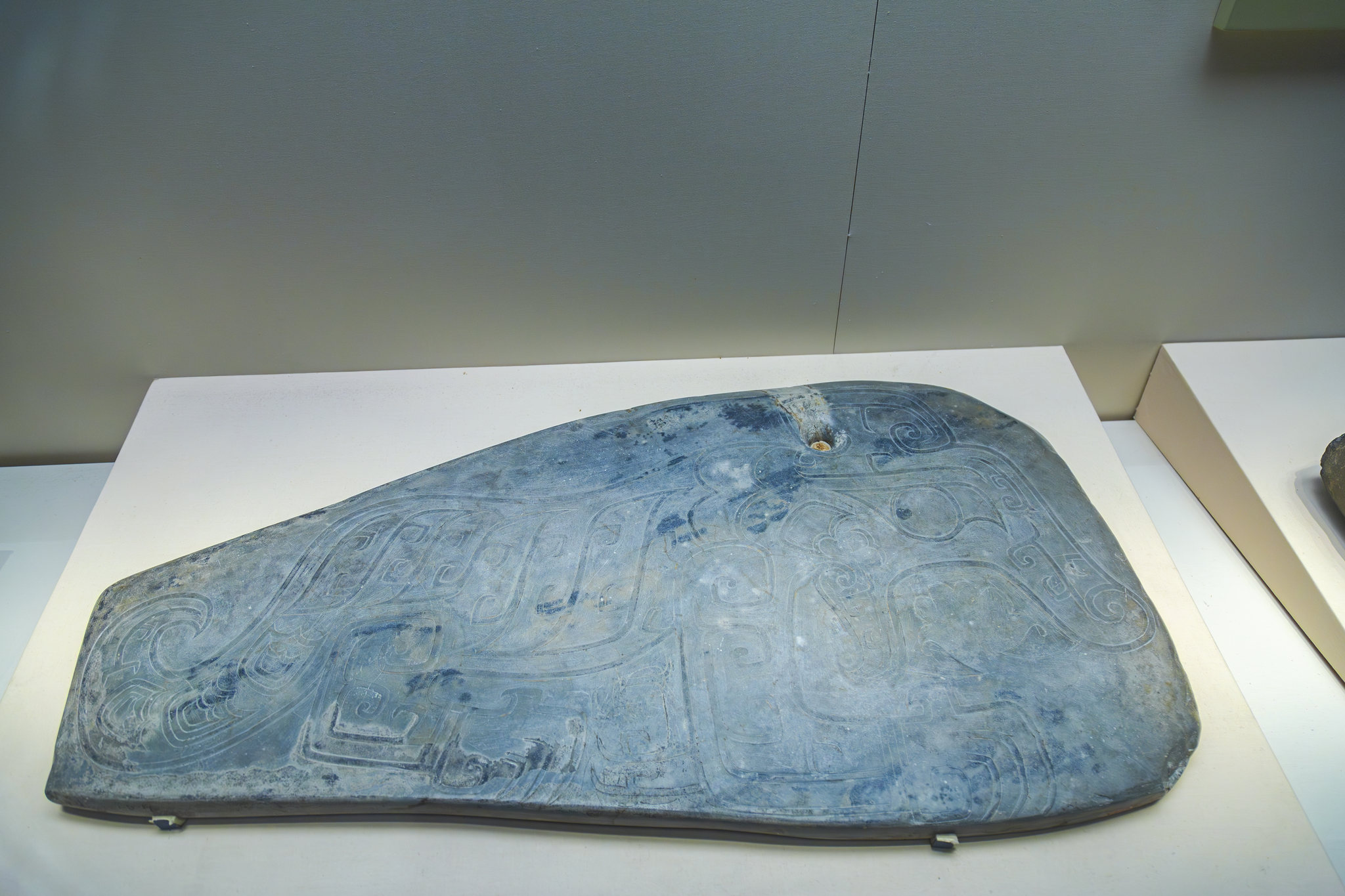 北京中国国家博物馆古代中国文物商朝后期虎纹石磬,河南安阳武官村