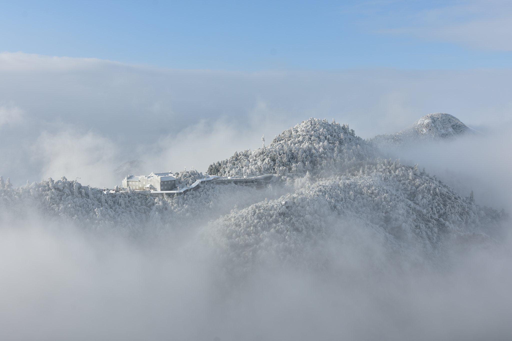 云雾中的南天门