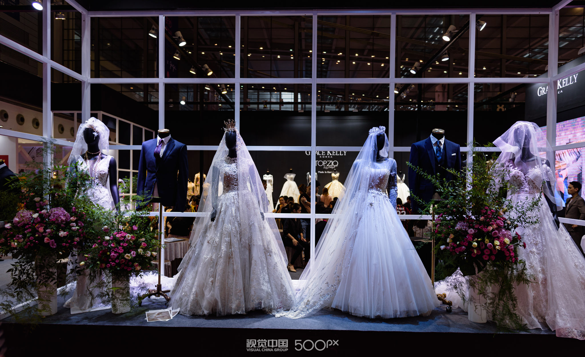 婚纱礼服 wedding veils and dresses