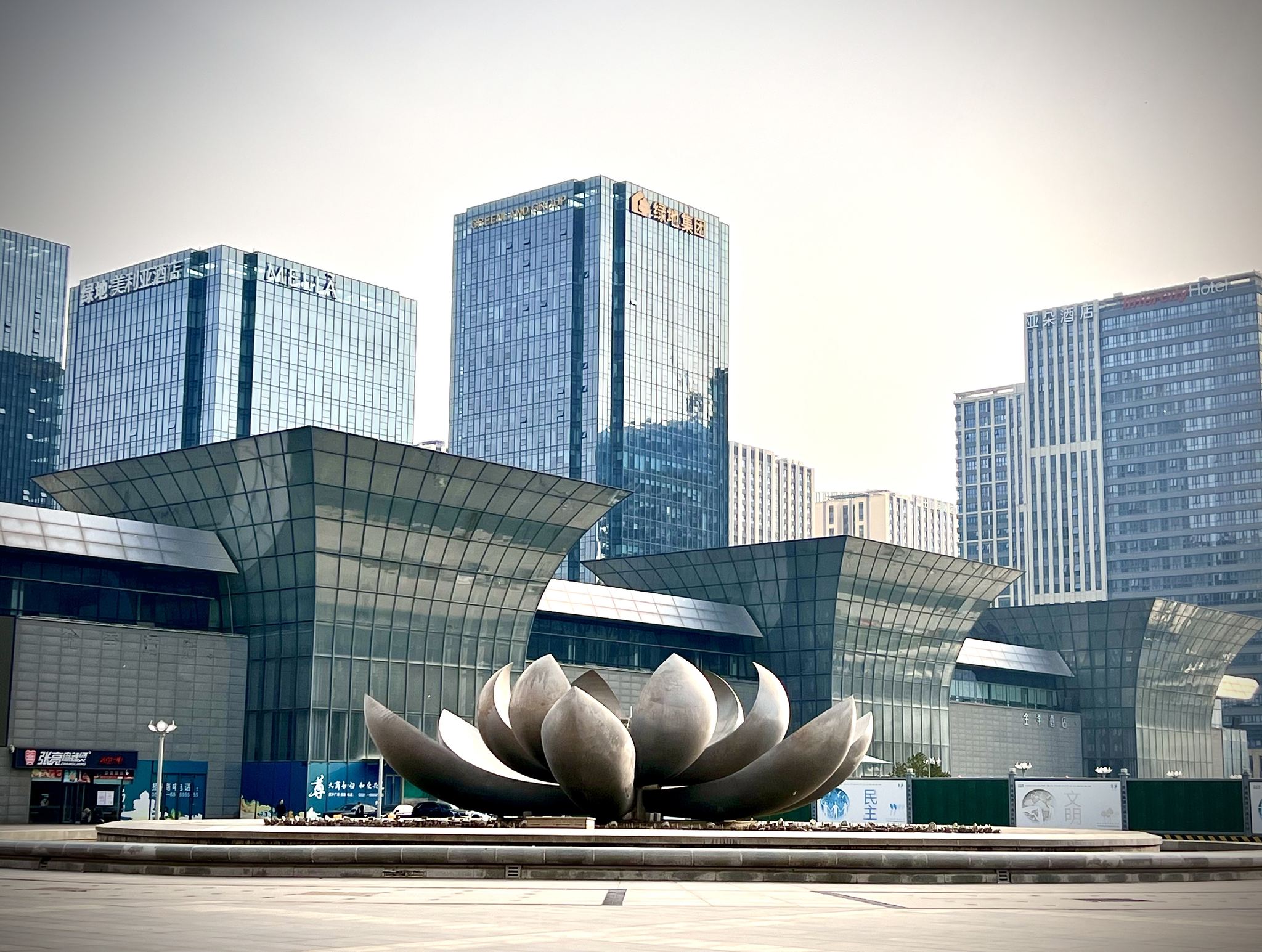 济南西站莲花广场