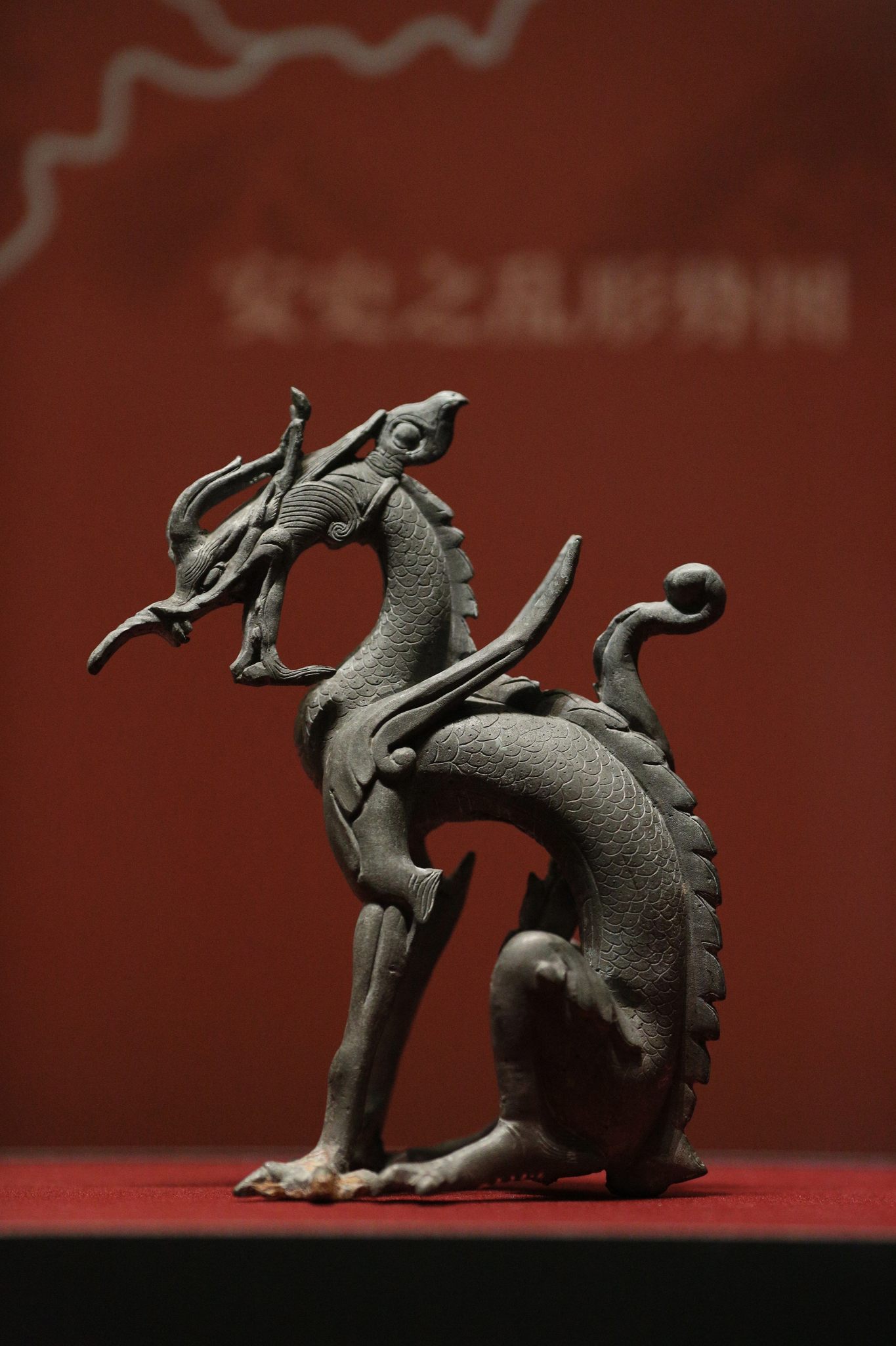 青铜器文物背景配图壁纸素材