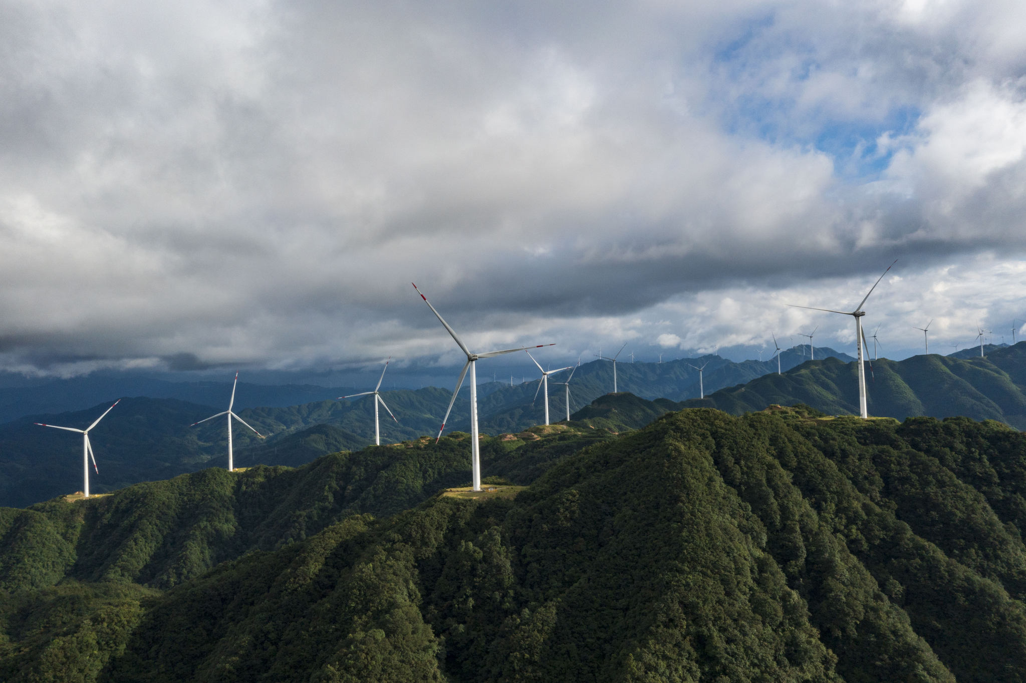 贵州从江:高山风电助力绿色发展