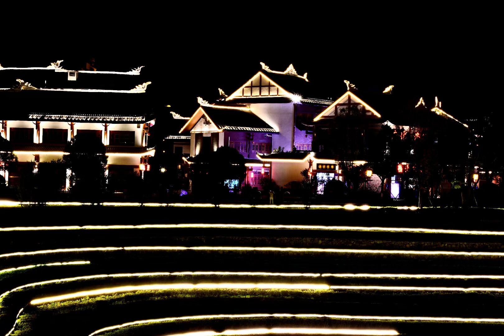 大方县奢香古镇夜景图片