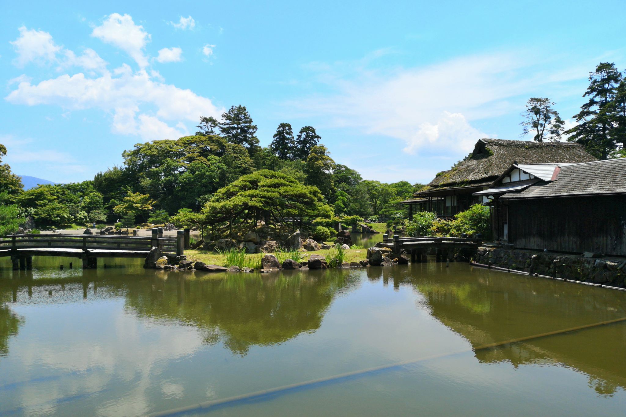 日本滋贺县彦根市彦根城下的玄宫园